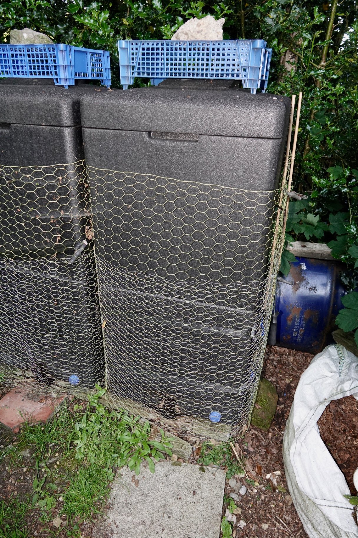 Hot box compost bins
